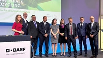 „Battery Materials meets Recycling“ on June 29, 2023 at BASF in Schwarzheide, Germany. From left to right: Susanne Schöne, moderator, Dr. Dietmar Woidke, Minister President of the State of Brandenburg, Maroš Šefčovič, European Commission Vice-President for Interinstitutional Relations and Foresight, Dr. Martin Brudermüller, Chairman of the Board of Executive Directors of BASF SE, Lydie Derebreu, Senior Vice President Strategic Development Battery Materials and Catalysts, BASF SE, Carmen Dörsch, Vice President Business Management Europe & Global Sales Battery Materials, BASF SE, Dr. Robert Habeck, Federal Minister for Economic Affairs and Climate Action, Jürgen Fuchs, Managing Director of BASF Schwarzheide GmbH, Dr. Peter Schuhmacher, President Battery Materials and Recycling and Catalysts division.  „Battery Materials meets Recycling“ on June 29, 2023 at BASF in Schwarzheide, Germany. From left to right: Susanne Schöne, moderator, Dr. Dietmar Woidke, Minister President of the State of Brandenburg, Maroš Šefčovič, European Commission Vice-President for Interinstitutional Relations and Foresight, Dr. Martin Brudermüller, Chairman of the Board of Executive Directors of BASF SE, Lydie Derebreu, Senior Vice President Strategic Development Battery Materials and Catalysts, BASF SE, Carmen Dörsch, Vice President Business Management Europe & Global Sales Battery Materials, BASF SE, Dr. Robert Habeck, Federal Minister for Economic Affairs and Climate Action, Jürgen Fuchs, Managing Director of BASF Schwarzheide GmbH, Dr. Peter Schuhmacher, President Battery Materials and Recycling and Catalysts division.