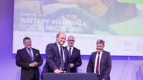 „Battery Materials meets Recycling“ on June 29, 2023 at BASF in Schwarzheide, Germany. From left to right: Maroš Šefčovič, European Commission Vice-President for Interinstitutional Relations and Foresight, Dr. Martin Brudermüller, Chairman of the Board of Executive Directors of BASF SE, Dr. Dietmar Woidke, Minister President of the State of Brandenburg, Dr. Robert Habeck, Federal Minister for Economic Affairs and Climate Action.