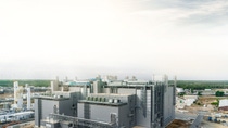 BASF’s state-of-the-art production plant for battery materials in Schwarzheide is the only production facility for high-performance cathode active materials in Germany, and also the only fully automated large-scale cathode active materials production facility in Europe.
Photo: BASF BASF’s state-of-the-art production plant for battery materials in Schwarzheide is the only production facility for high-performance cathode active materials in Germany, and also the only fully automated large-scale cathode active materials production facility in Europe.
Photo: BASF