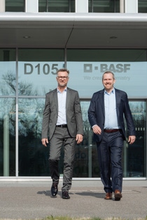 Together for a strong battery recycling value chain in Europe: Daniel Schönfelder, President of BASF’s Battery Materials division, and Marc Affüpper, Managing Director of the TSR Group, are leading the way to strengthen the battery recycling market in Europe. Photo: BASF
